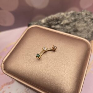 Earclimber con circones y esmeralda enchapado en oro 18K (Precio por Unidad)