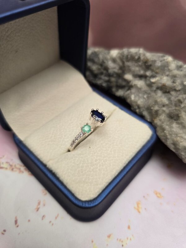 Anillo Promo Abierto en plata con Esmeralda y circón suizo