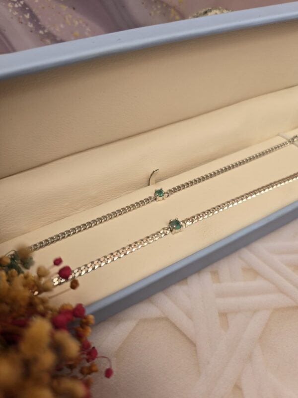 Set Pulseras en plata con dije tipo caja con Esmeralda