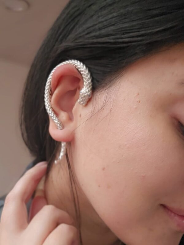 Arete en Plata Serpiente con Diamantes Azules (Unidad) - Imagen 2